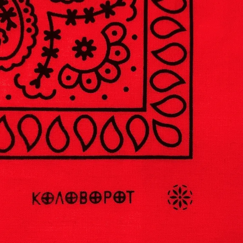 bandana-classic-red-black-2-4bed88e4-b9f5-11ea-8db1-1831bf4e2dbb-jpg-36433-jpg-55796-800x800.webp