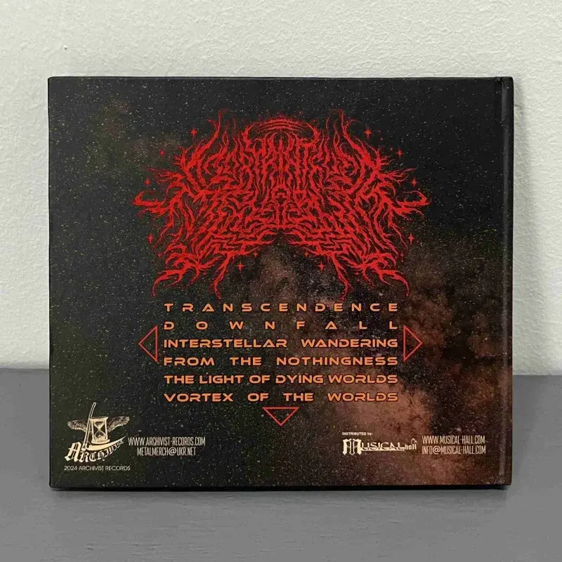 labyrinthus-stellarum-vortex-of-the-worlds-cd-digibook-back-2048-2048-4c572f20-0eba-11ef-8e4f-64eeb7036dfe-jpg-45635-800x800.webp
