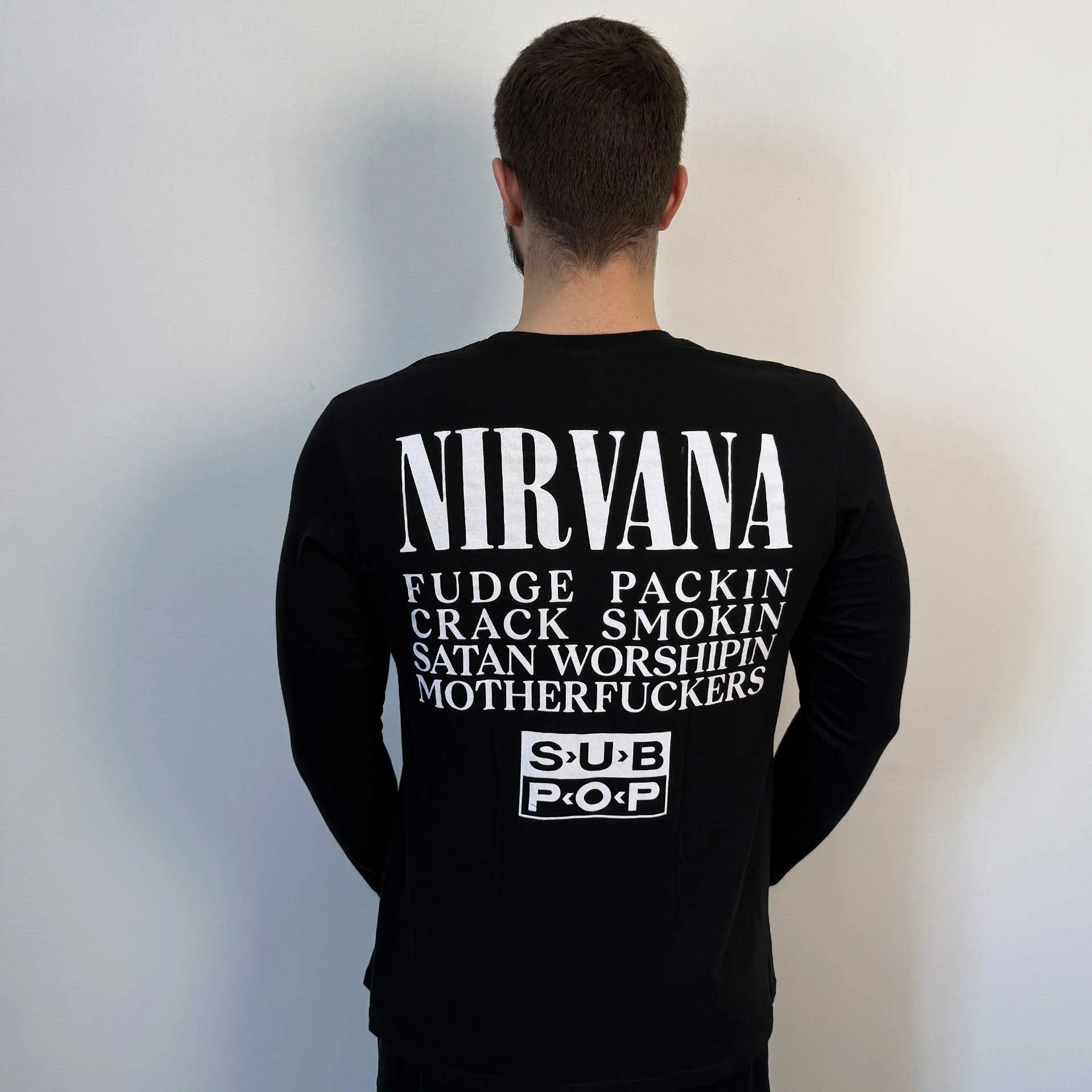 longsliv-nirvana-bleach-b-c-chorniy-158545-1920x1920.webp