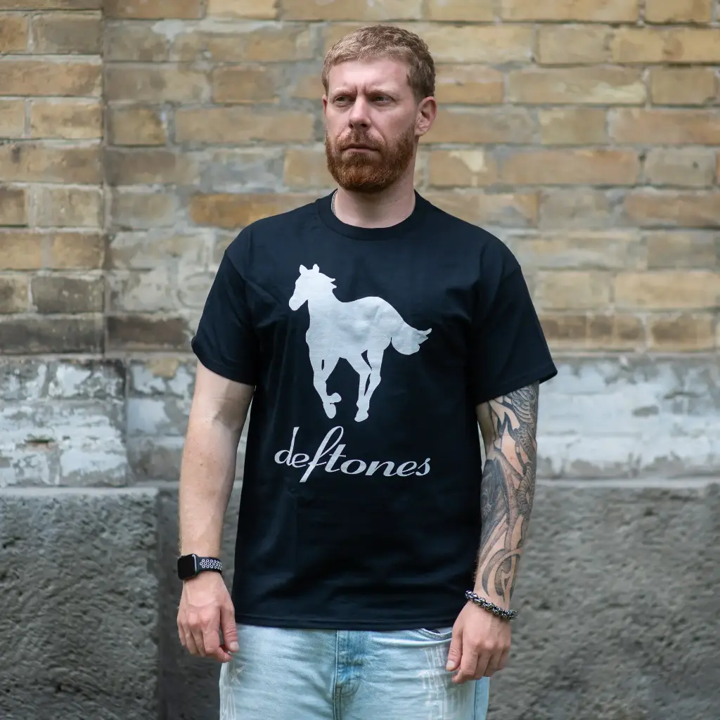 Футболка Deftones - White Pony чорна
