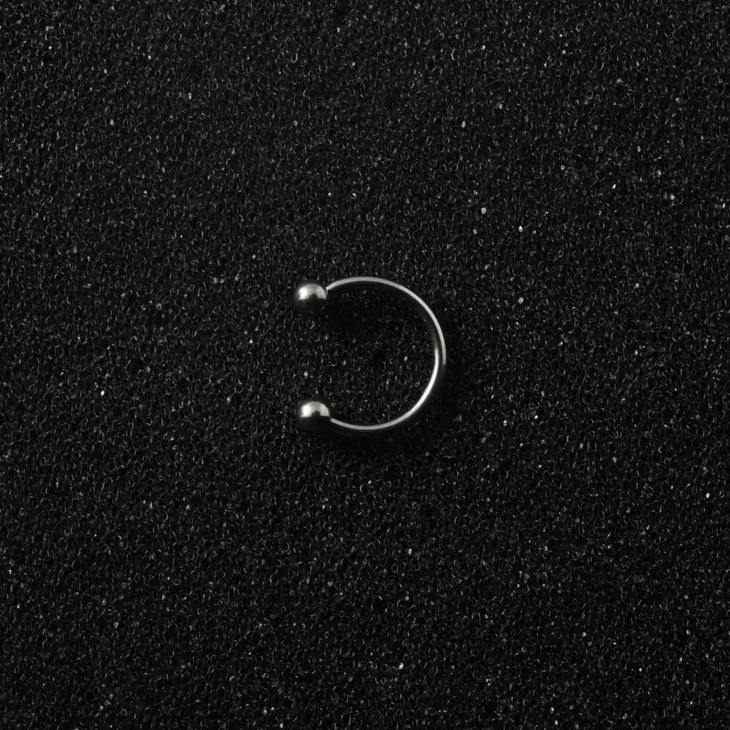 Пірсинг титановий підкова з кульками 16 G септум