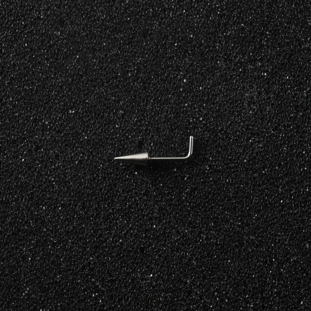 Пірсинг для носа ностріл з шипом 20 G правий