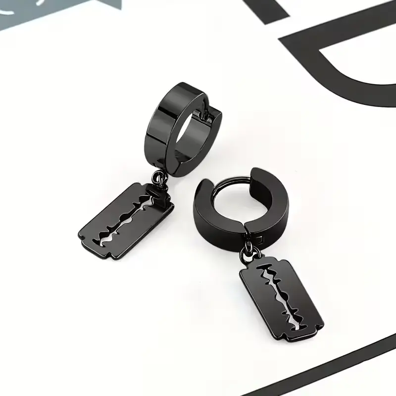 Сережки металеві Лезо чорні 