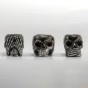 Комплект з трьох предметів гіпсове кашпо Черепи «Нічого не бачу, нічого не чую, нічого не скажу» зі стразами сірі