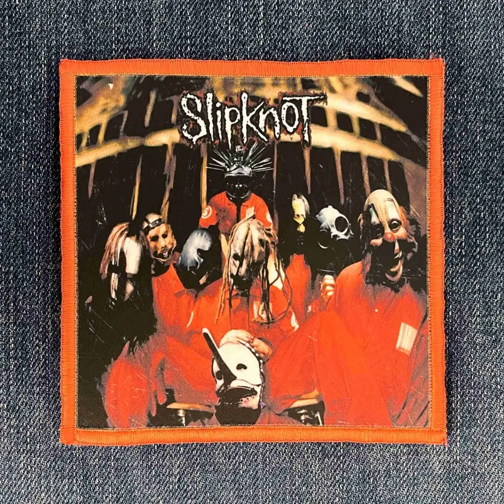 Нашивка Slipknot - Slipknot друкована червона кайма 