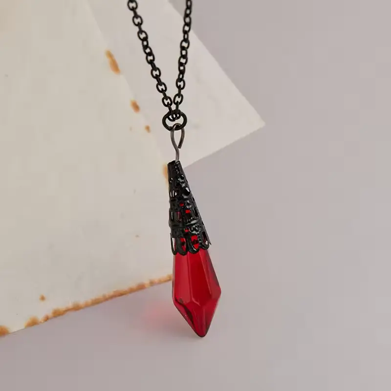 Кулон на ланцюжку Blood Stone