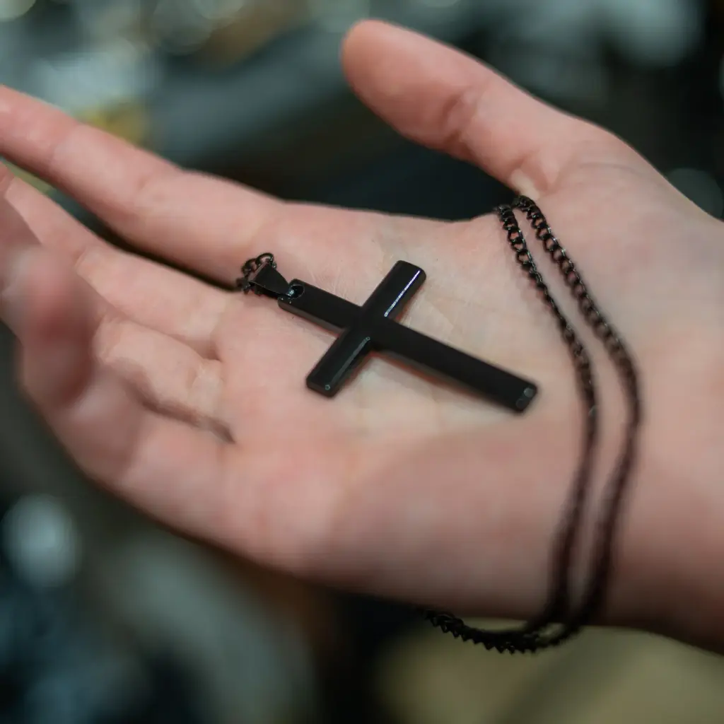 Кулон на ланцюжку Хрест - Cross чорний