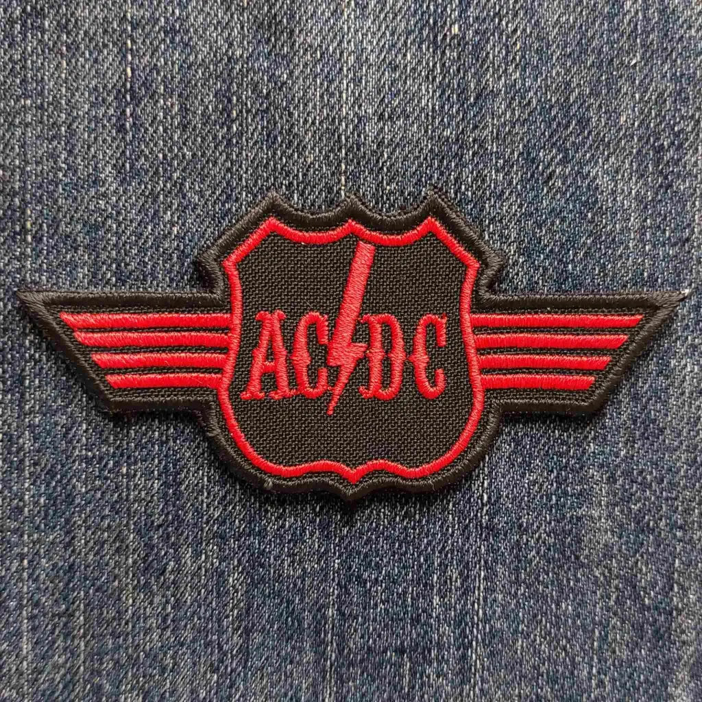 Нашивка AC/DC Old Logo Red вишита фігурна