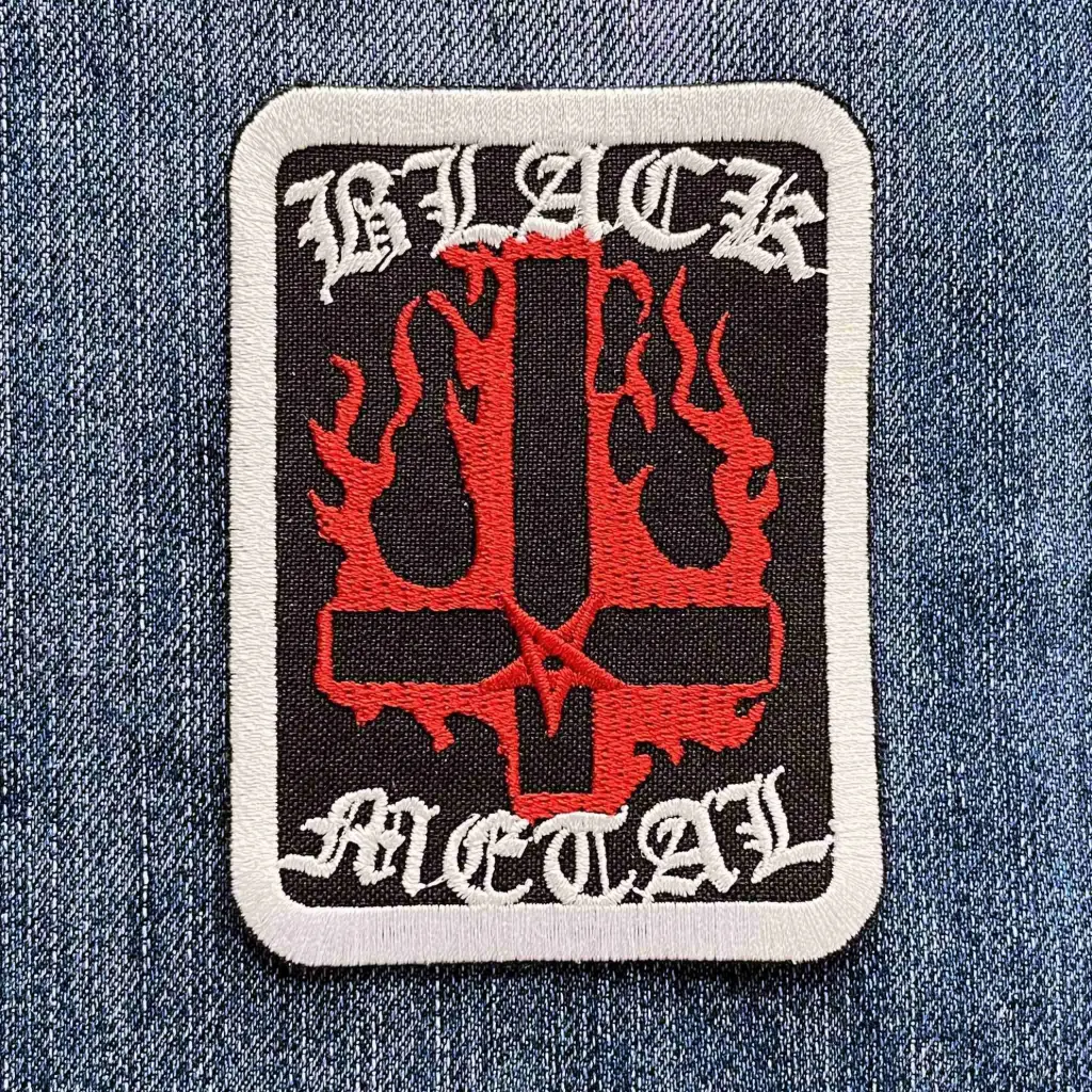 Нашивка Black Metal палаючий хрест вишита