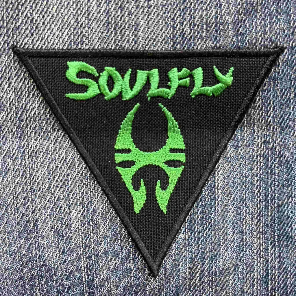 Нашивка Soulfly Green Logo вишита трикутна