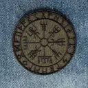 Нашивка Vegvisir у футарку чорна вишита кругла на липучці