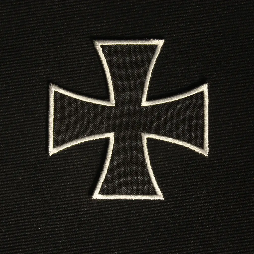 Нашивка Мальтійський хрест вишита фігурна