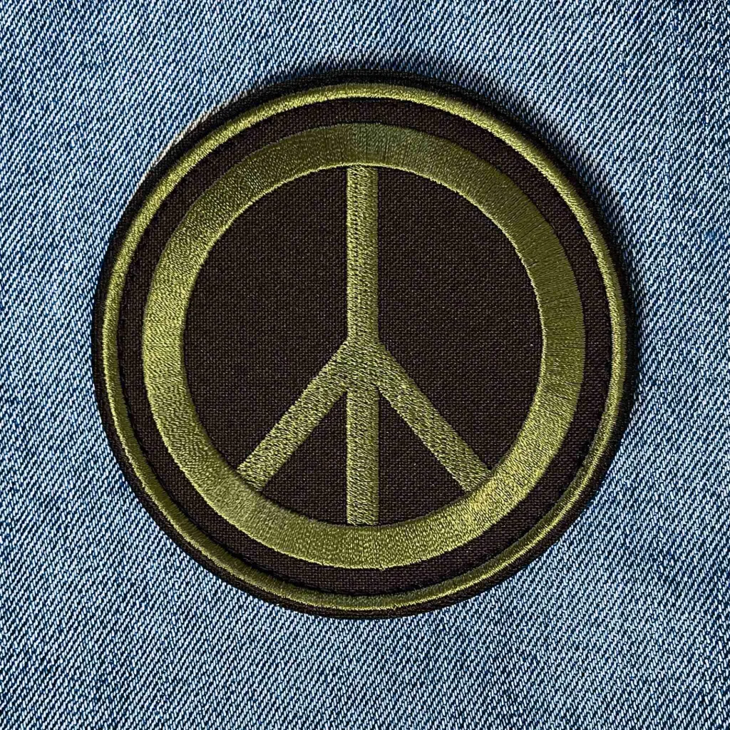 Нашивка Пацифік олівкова вишита кругла на липучці