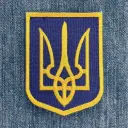 Нашивка Тризуб блакитний фон вишита на липучці
