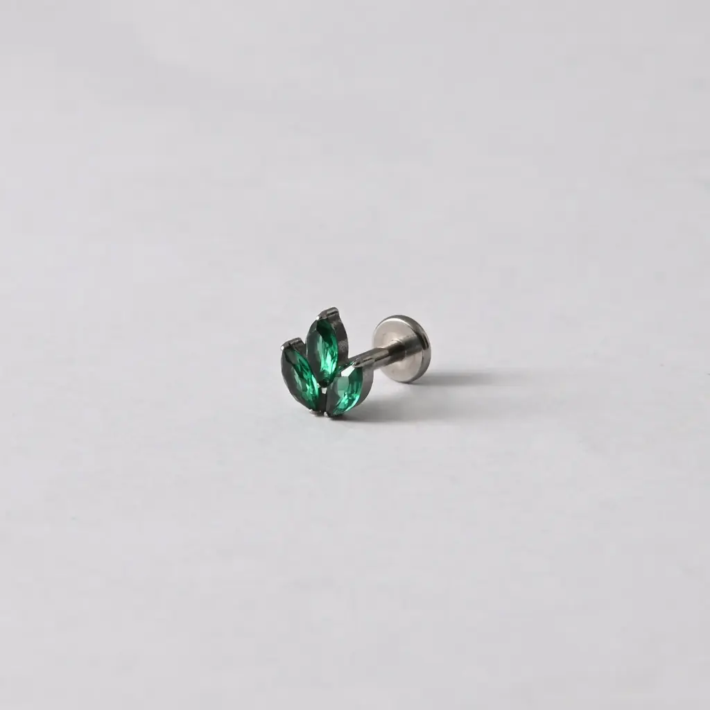 Пірсинг лабрет кластер з каменем Titanium 16 G