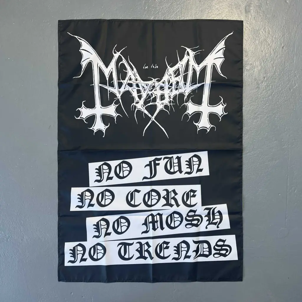 Прапор Mayhem - No Fun! No Core! No Mosh! No Trends! чорний