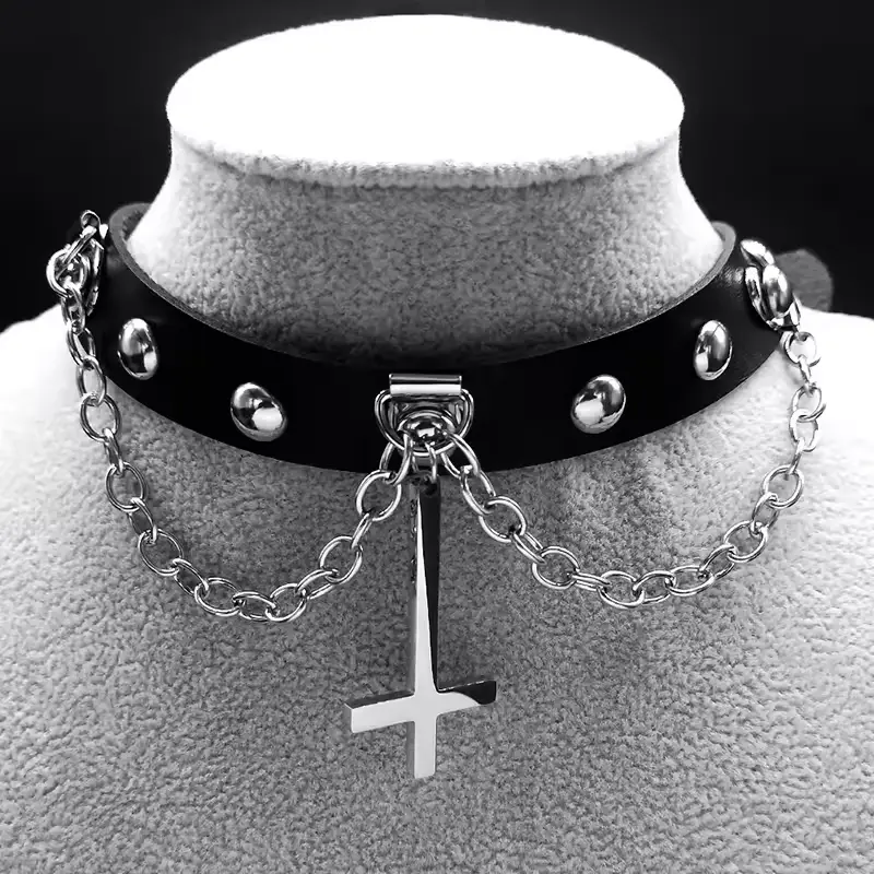 Чокер шкіряний Перевернутий Хрест - Cross of Saint Peter з ланцюгами