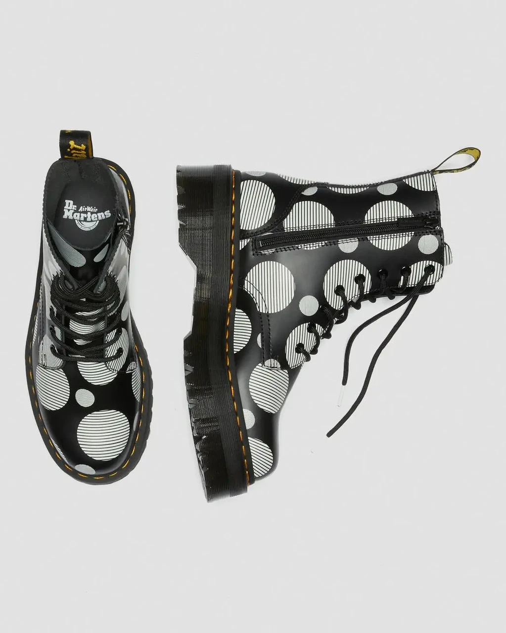 [15210] Черевики Dr. Martens 26882009 JADON POLKA DOT SMOOTH 8 люверсів на платформі чорно-білі