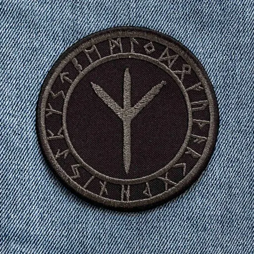 [1326] Нашивка Algiz у футарку сіра вишита кругла