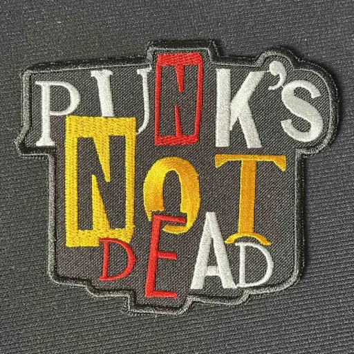 [433] Нашивка Punks Not Dead вишита вирізана 1