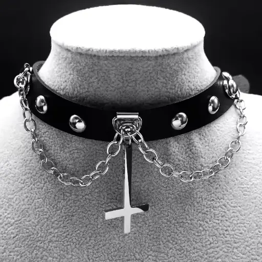 [2052] Чокер шкіряний Перевернутий Хрест - Cross of Saint Peter з ланцюгами