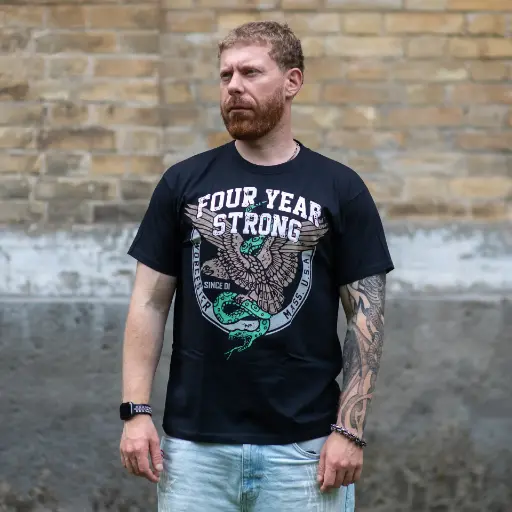 [11520] Футболка Four Year Strong - Eagle чорна